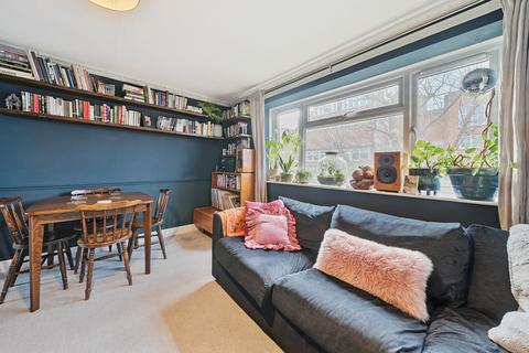 1 bedroom apartment for sale, Elsinore Road, London