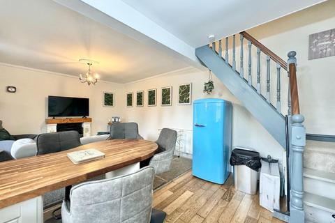 2 bedroom cottage for sale, The Green, Penistone, Sheffield