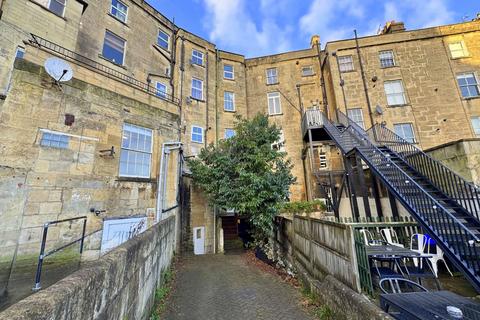 3 bedroom maisonette for sale, Cleveland Place West, Bath