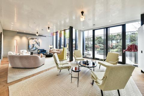 4 bedroom penthouse to rent, Circus Road North, South West London SW11