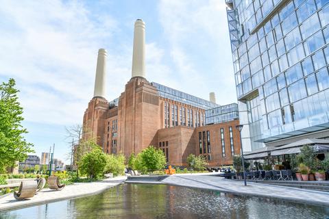 4 bedroom penthouse to rent, Circus Road North, South West London SW11