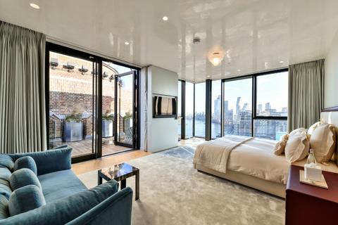 4 bedroom penthouse to rent, Circus Road North, South West London SW11