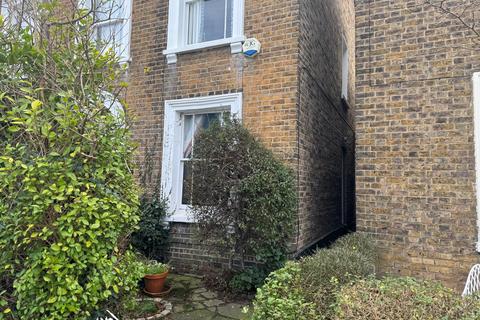 2 bedroom semi-detached house to rent, Park Road, Hampton Wick, Kingston upon Thames KT1