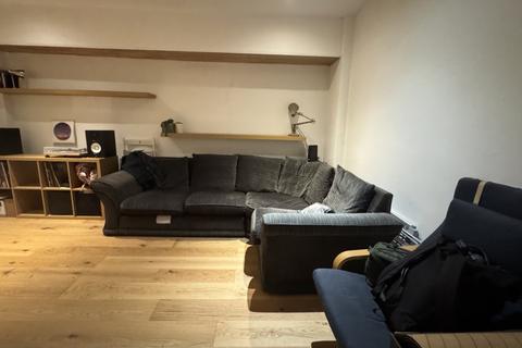3 bedroom flat to rent, Freegrove road, Islington