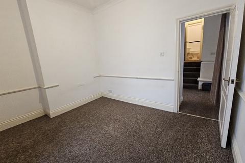 1 bedroom flat to rent, Queens Road, Bournemouth BH2