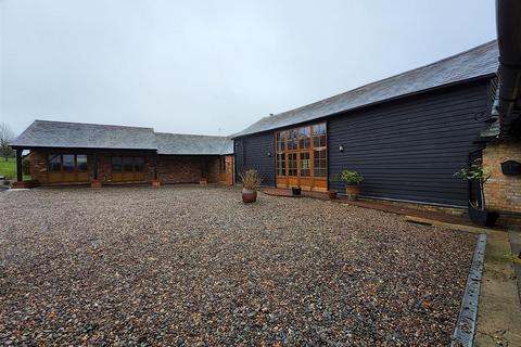 4 bedroom barn conversion to rent, The Granary, Old Lower Dean Farm, Dean Road, Stewkley, Buckinghamshire, LU7 0EU