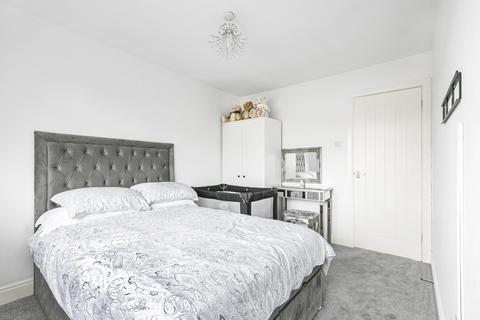 2 bedroom terraced house for sale, Seymour Way, Sunbury-on-Thames, Surrey, TW16