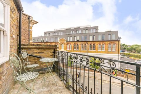 2 bedroom flat for sale, Canterbury Road, Kilburn, London, NW6