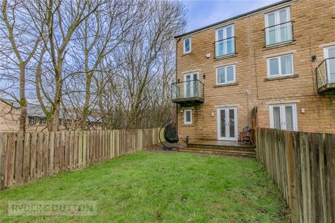 4 bedroom semi-detached house for sale, Brookdale Court, Halifax, West Yorkshire, HX2