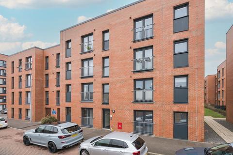 20/8 Ashley Place, Edinburgh, EH6 5GB