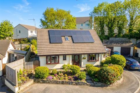 5 bedroom detached house for sale, Taw Vale Avenue, North Tawton, Devon