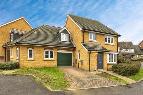 4 bedroom link detached house for sale, Kennard Way, Ashford, TN24 8