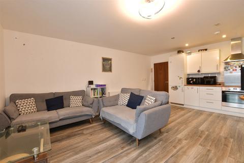 2 bedroom apartment for sale, Minter Road, Barking, Essex