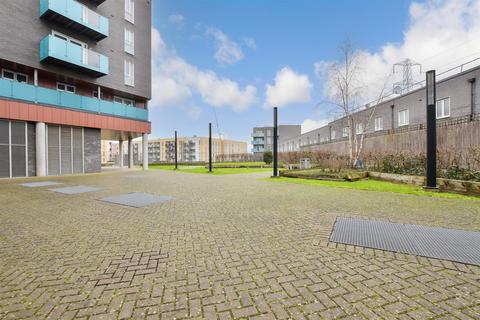 2 bedroom apartment for sale, Minter Road, Barking, Essex