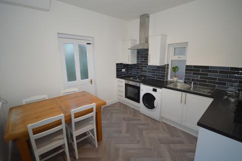 2 bedroom flat to rent, Mitford Gardens, Wideopen NE13