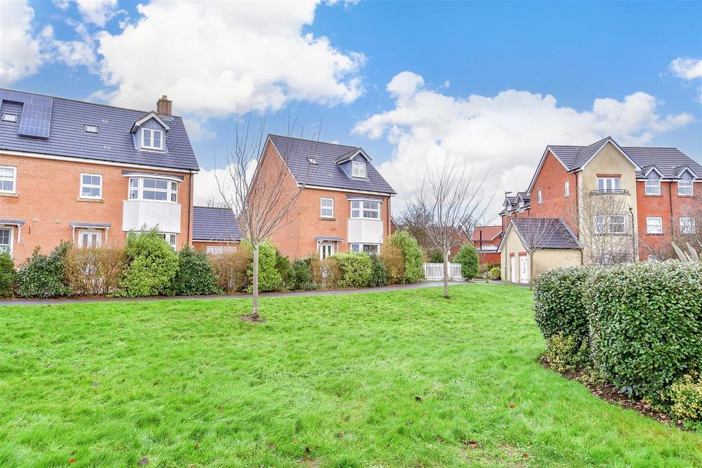 External Lifestyle Photograph