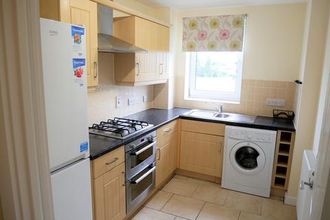 2 bedroom flat to rent, Jersey Road, Hounslow TW3