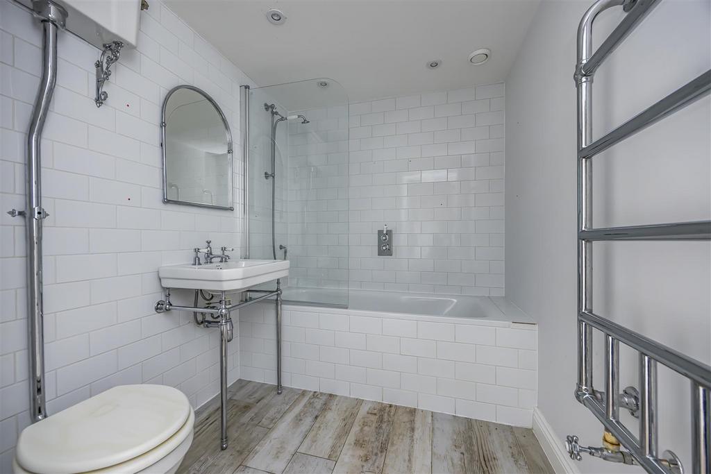 Flat 3, 25 Mc Kinley Road, Bournemouth-Portico Marke
