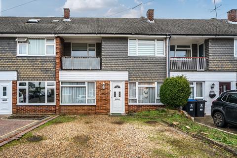 3 bedroom terraced house for sale, Wey Barton, Byfleet, KT14