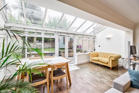 3 bedroom semi-detached house for sale, Sylvan Road, Wanstead