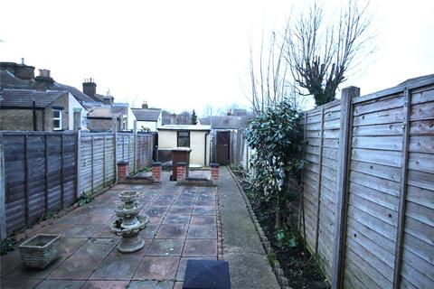 3 bedroom terraced house to rent, Charter Street, Gillingham, Kent, ME7