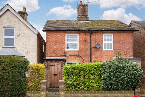 2 bedroom cottage for sale, St. Leonards Road, Horsham, RH13