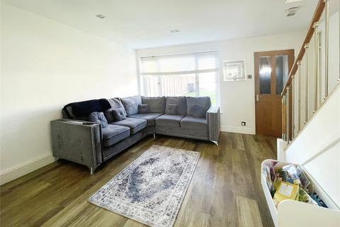 3 bedroom end of terrace house to rent, Roman Road, Kent ME6