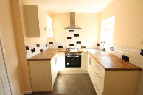 2 bedroom terraced house to rent, Graham Street, St. Helens, WA9