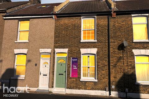 2 bedroom terraced house for sale, Randolph Road, Gillingham