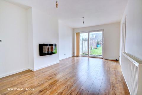 9 Homefield, Daventry, NN11 4BA