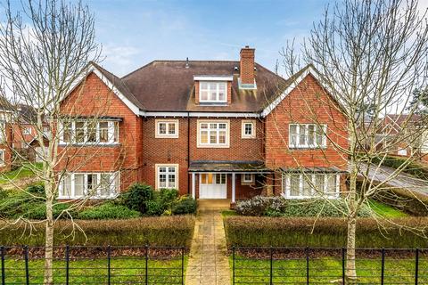 5, Marguerite Court Ottways Lane, Ashtead, KT21 2FL
