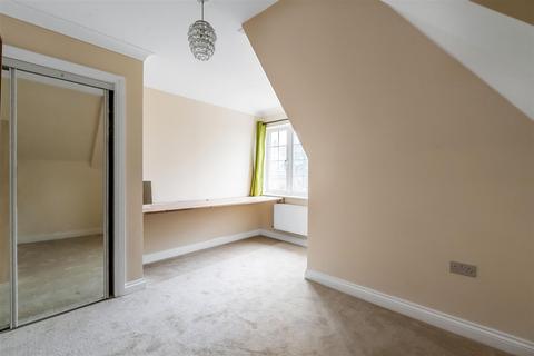 5, Marguerite Court Ottways Lane, Ashtead, KT21 2FL