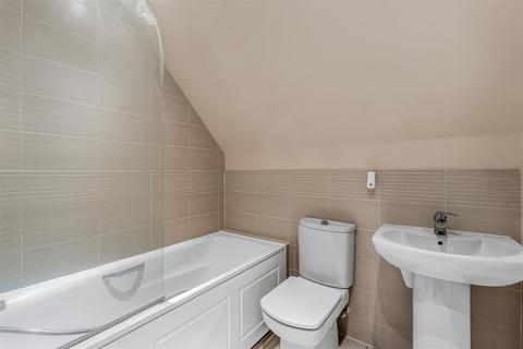 5, Marguerite Court Ottways Lane, Ashtead, KT21 2FL