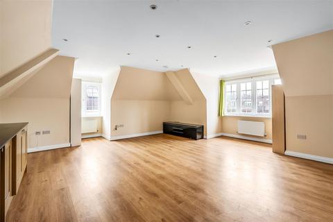 5, Marguerite Court Ottways Lane, Ashtead, KT21 2FL