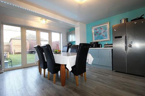 4 bedroom semi-detached house for sale, Bridgewater Way, Ravenfield, Rotherham