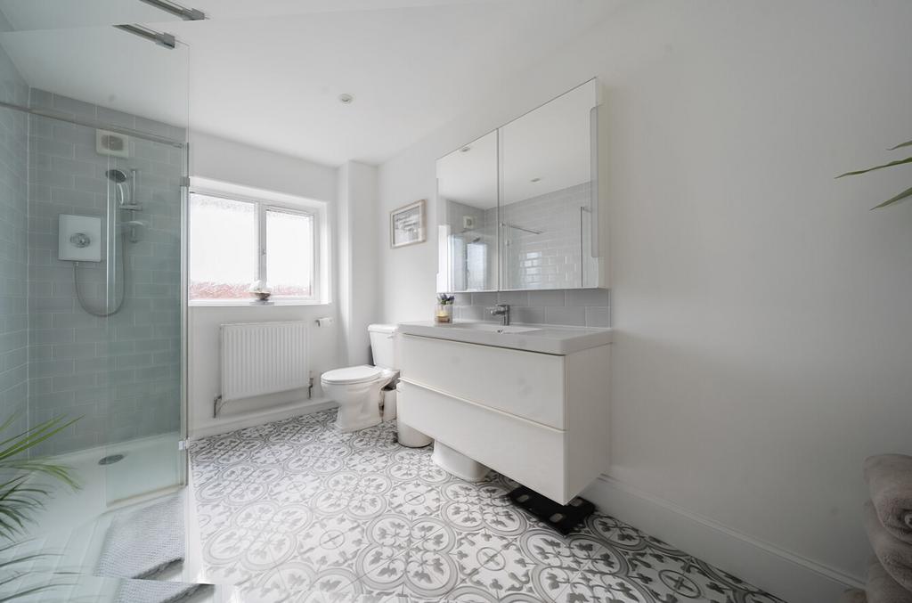 Family Shower Room