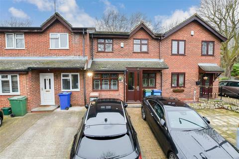 3 bedroom terraced house for sale, Linnet Way, Purfleet, Essex