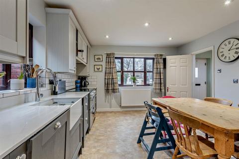 4 bedroom detached house for sale, Rockingham Hills, Oundle