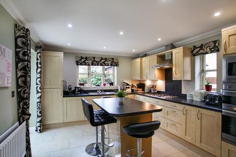 4 bedroom detached house for sale, Nursery Close, MORETON-IN-MARSH, Gloucestershire, GL56