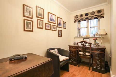 8 Nursery Close, Moreton-in-marsh, GL56 9NH
