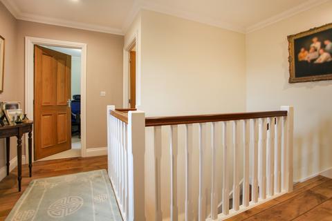 8 Nursery Close, Moreton-in-marsh, GL56 9NH