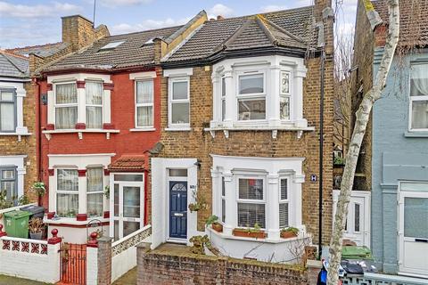 74 Scotts Road, London, E10 6LW