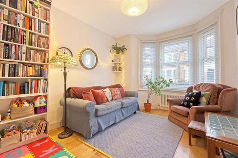 74 Scotts Road, London, E10 6LW