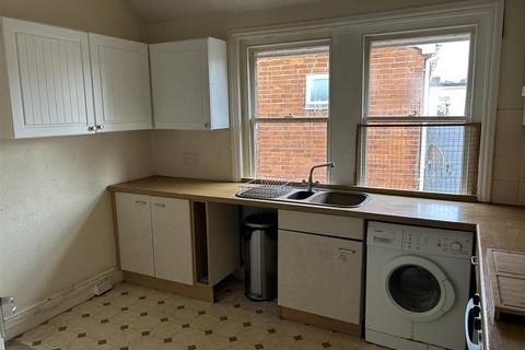 1 bedroom house for sale, Watchetts Road, Surrey GU15