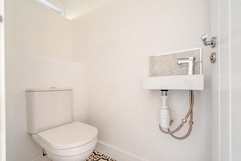 8 Bushley Close, Redditch, B98 7TU