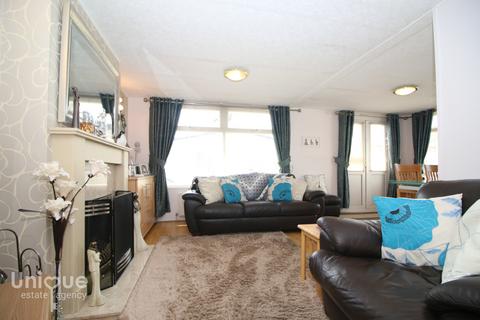 2 bedroom mobile home for sale, Main Drive, Hambleton Country Park, Hambleton, Poulton-le-Fylde, Lancashire, FY6