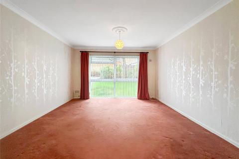 2 bedroom flat for sale, Old Castle Walk, Gillingham, Kent, ME8