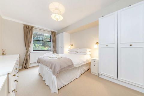 2 bedroom flat to rent, Lorne Gardens, London W11