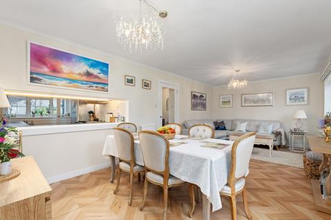 25 Braehead Drive, Edinburgh, EH4 6QJ