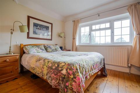 32 Coworth Close, Ascot, SL5 0NR
